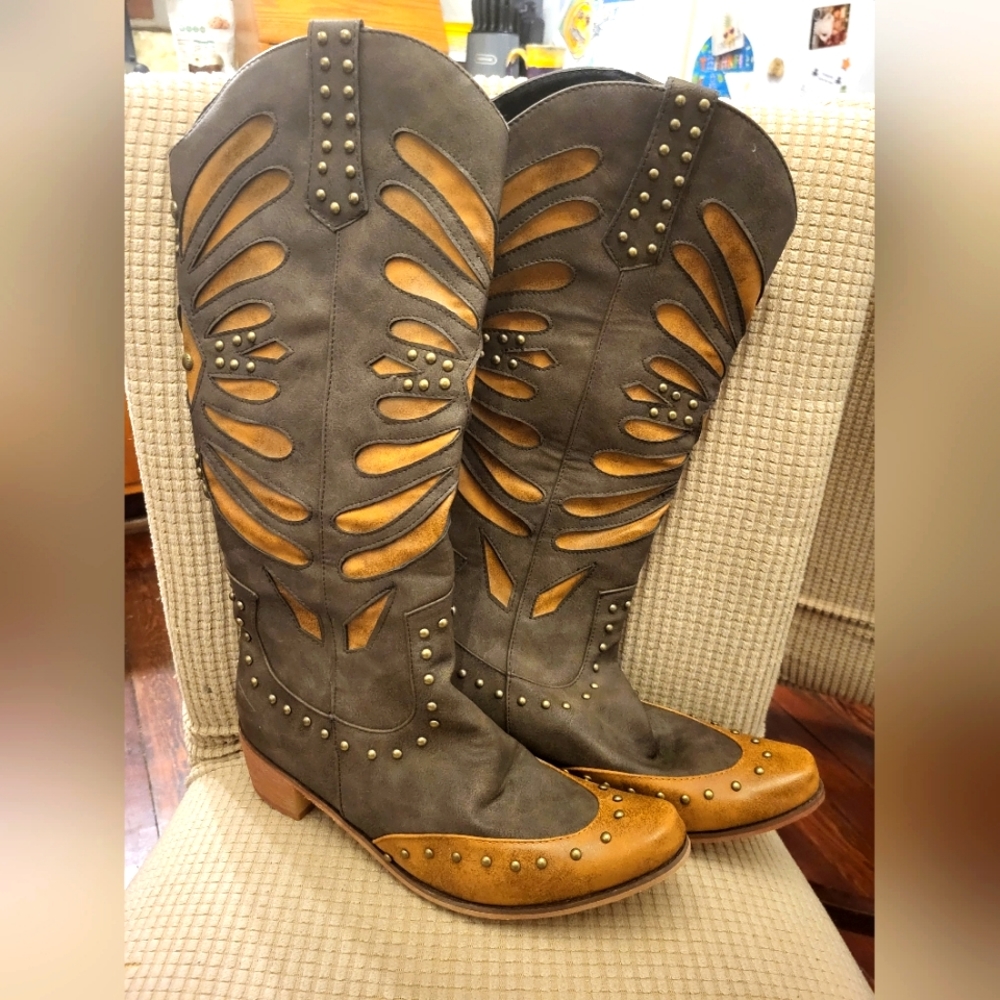 Embellished Cowboy boots, super tall!